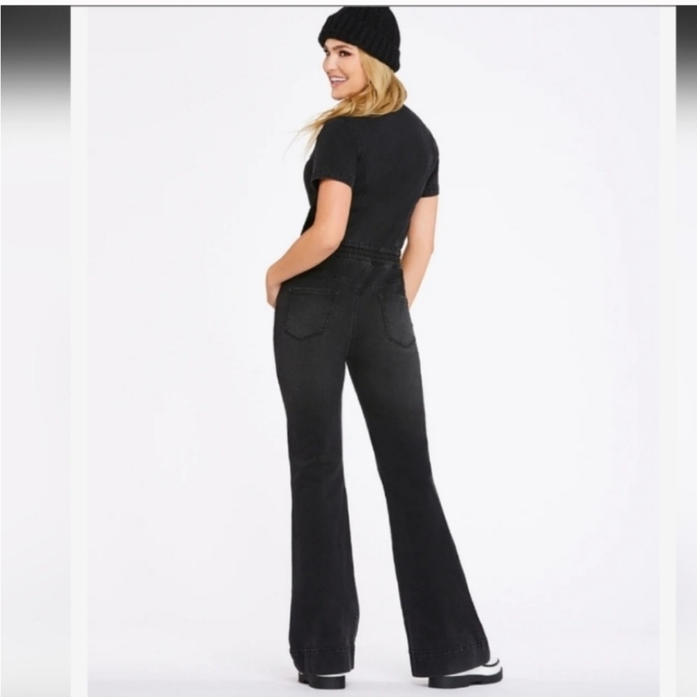 Jessica Simpson Cammie Denim Flare Jumpsuit - NWT - Picture 4 of 4